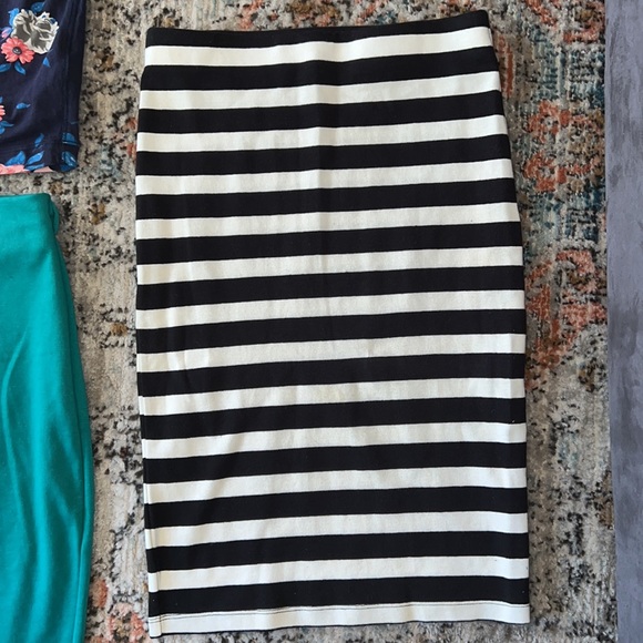 Skirt bundle/ lot - Picture 5 of 7